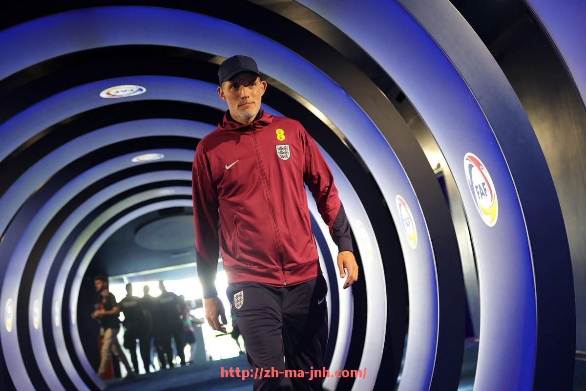 金年会体育-英超一线队平均人数与注册球员数量规定解析