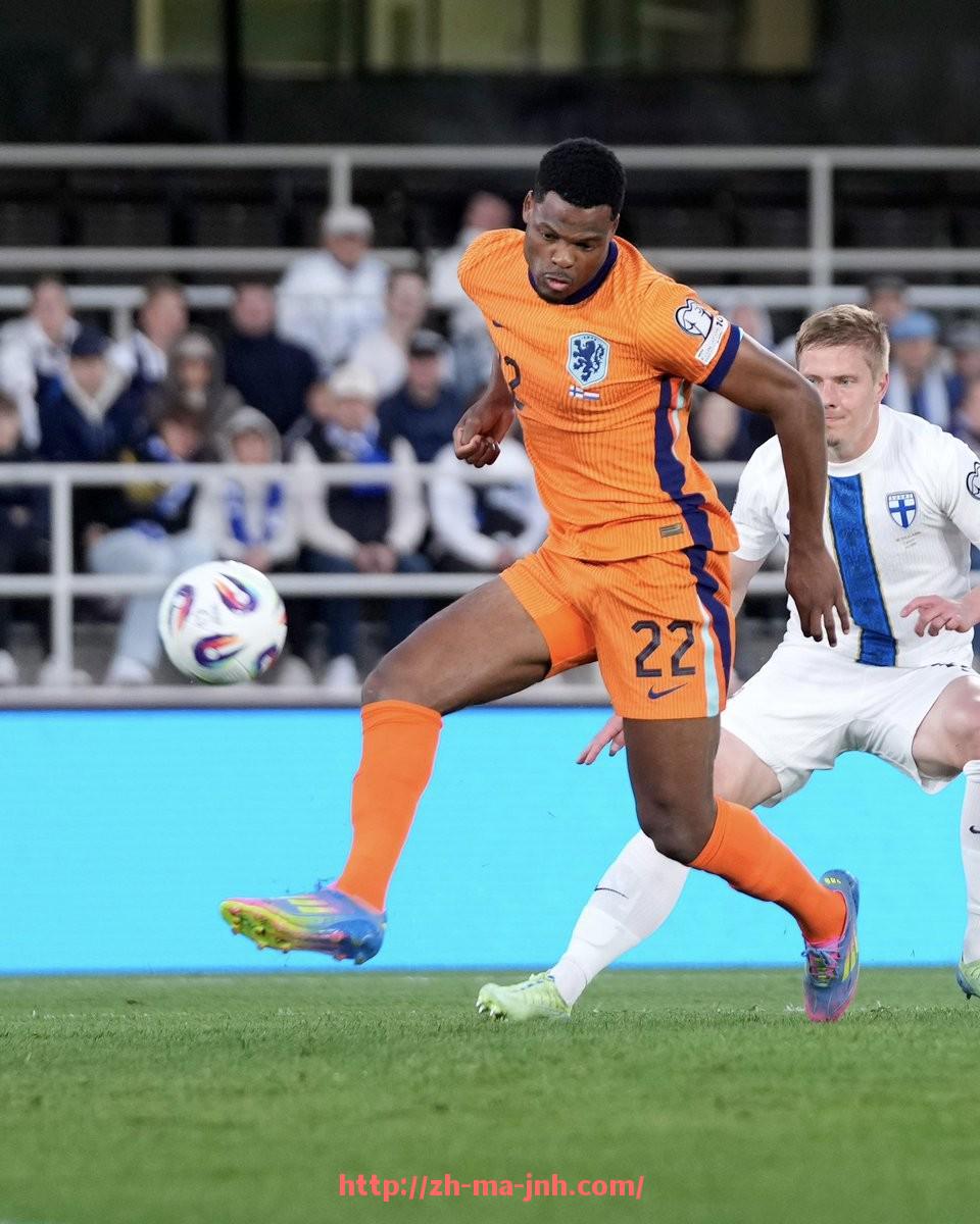 金年会体育-世俱杯比赛中球员传球选择与战术思维匹配度分析